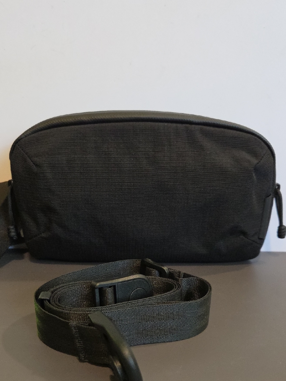 NWT Alpaka Flight Pouch Pro Black Crossbody Sling Bag - Minimal Everyday Carry